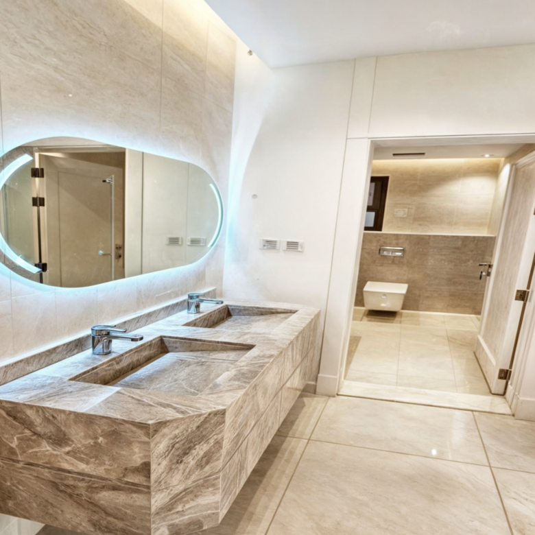 شقق فاخره للبيع في حي الورود