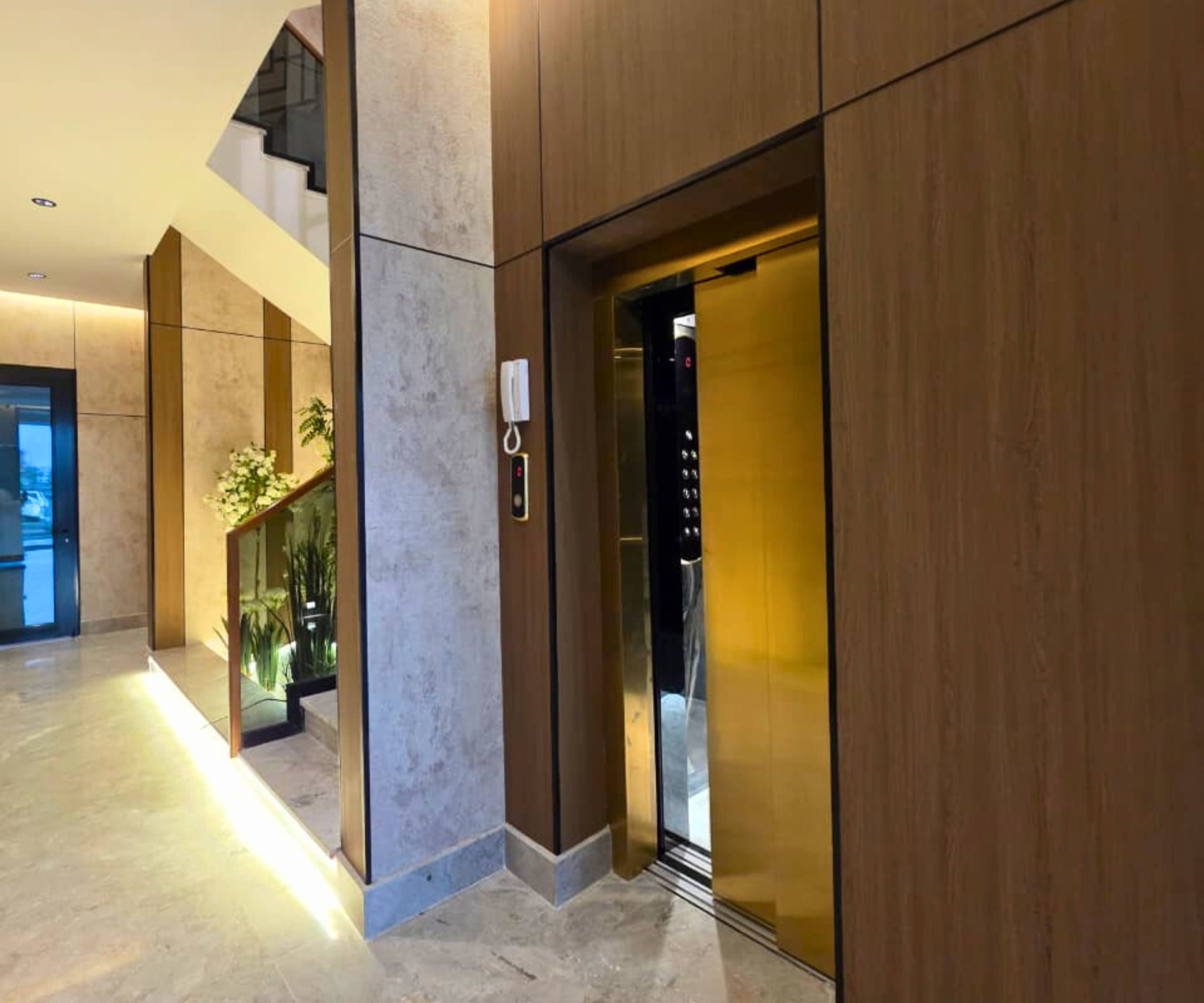 6 شقق فاخرة للتمليك حي الصفا